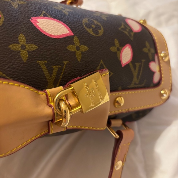 Louis Vuitton Cherry Blossom Papillon – Limited & Rare Collector’s Piece - Picture 3 of 6
